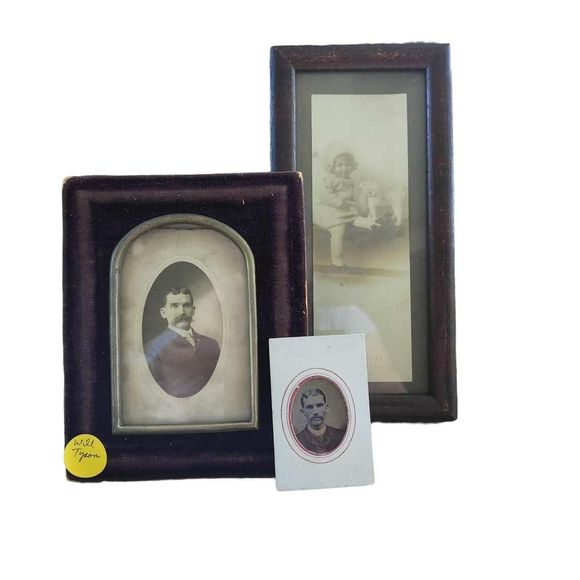 ANTIQUE Tintype Daguerreotype Photos, Civil War Era Purple Velvet & Wood frame - Picture 1 of 10